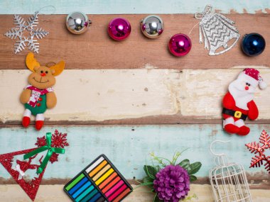 tahta arka plan ile Noel dekorasyon