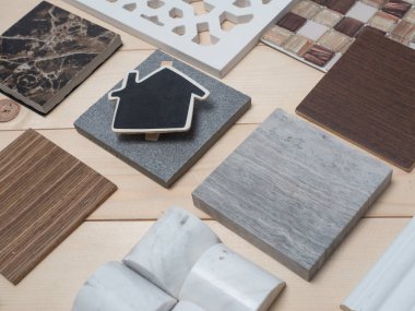 Malzeme, ahşap, ahşap masa üzerinde renk örnekleri. İç tasarım fikir için malzeme seçin. İç tasarım malzeme fikir için seçin.