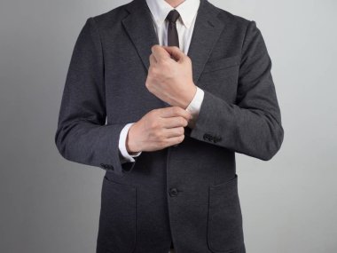 İşadamı proje onaylayın. Beyaz background.he üzerinde fikir iş tutun saat.