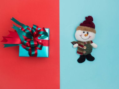 Noel dekorasyon arka plan kopya alanı için metin sevdalanma görünümü kompozisyon ile görünümünün üst bcolour arka plan üzerinde.