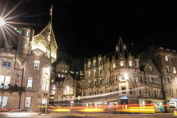 EDINBURGH, 24 de março de 2018 - Vista noturna da cidade de Edimburgo, Escócia — Fotografia de Stock