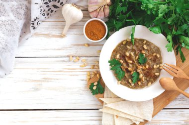 Baba ganoush - düz ekmek ile geleneksel Arap patlıcan DIP