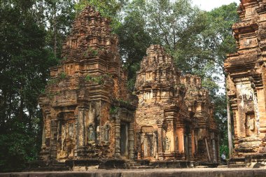 Angkor Wat, Kamboçya - 6 Aralık 2016: Galeri ve turist