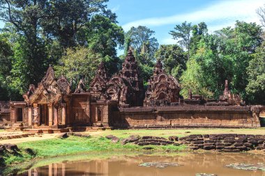 Kule ve galerilerde Banteay Srei, Siem Reap, Kamboçya.