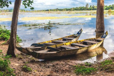 Eski ahşap balıkçılık Kano, Siem Reap, Kamboçya.