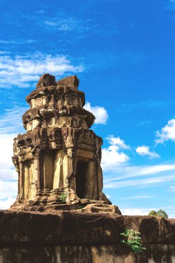 Angkor Wat, Kamboçya - 6 Aralık 2016: Galeri ve turist