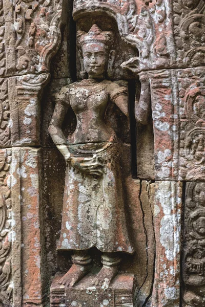 Estrutura esculpida e relevo em Angkor Wat Temple — Fotografia de Stock