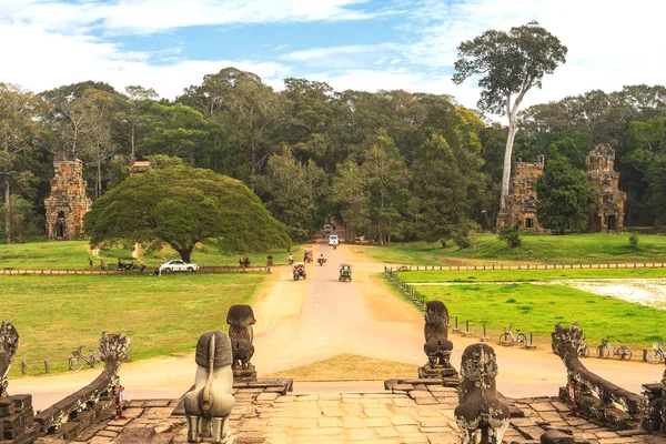 Einfahrt zum Königspalast in Angkor Thom, Kambodscha. — Stockfoto