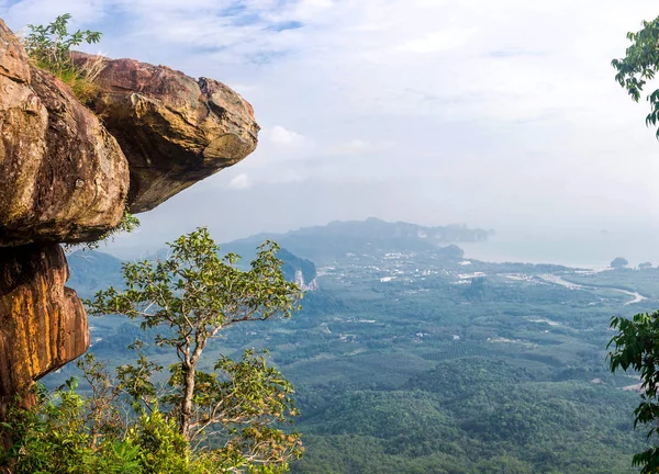 Nature Trail en la provincia de Krabi, Tailandia. Panorama —  Fotos de Stock