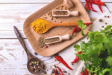 Hint Asya baharat ve otlar. Boşaltmak. Üstten Görünüm