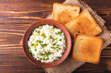 Keçi krem peynir sos yeşil soğan ile daldırma