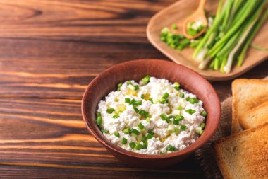 Keçi krem peynir sos yeşil soğan ile daldırma