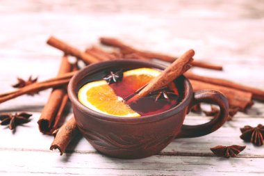 Sıcak mulled şarap. Kış ve sonbahar. Noel ve tatil