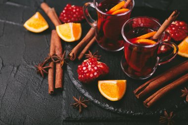 Sıcak mulled şarap. Kış ve sonbahar. Noel ve tatil