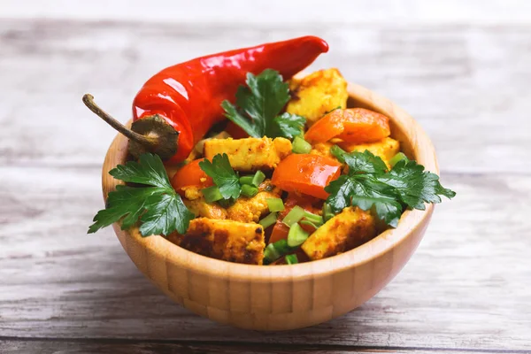 Cozinha indiana. Paneer Tikka Kabab. Salada asiática. Vista superior — Fotografia de Stock