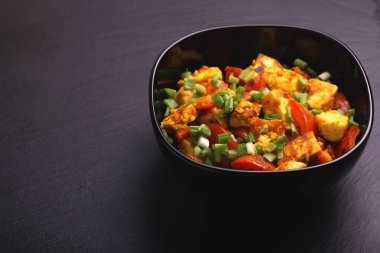  Hint Mutfak. Paneer Tikka Kabab. Asya salata. Üstten Görünüm