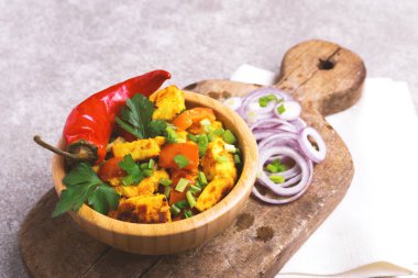  Hint Mutfak. Paneer Tikka Kabab. Asya salata. Yatay vie