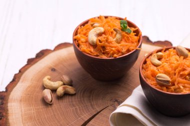 Hint havuç Gajar oluşur. Boşaltmak, yatay görünüm.