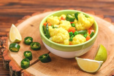 Hint vejetaryen körili sebze kavurma. Boşaltmak, yatay v