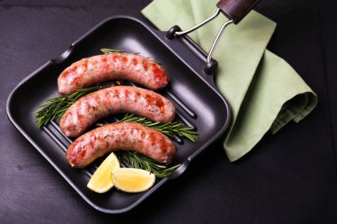 Demir ızgara Pan limonlu ızgara sosis