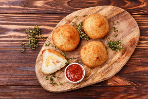 Sisilialainen Arancini Riso Paistettuja Risotto Riisipalloja Italialaista Ruokaa Coxinha Kanaa — kuvapankkivalokuva