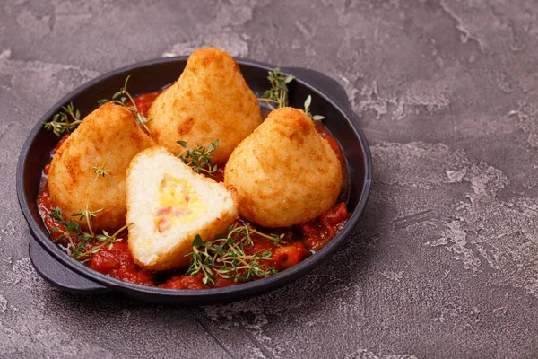 Sizilianische Arancini Riso Gebratene Reisbällchen Italienisches Essen Coxinha Vom Huhn — Stockfoto