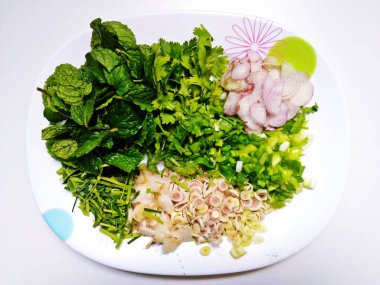 Malzemeler için Tay gıda gibi fesleğen, sarımsak, Limon otu, Güney Afrika'da bir kabile