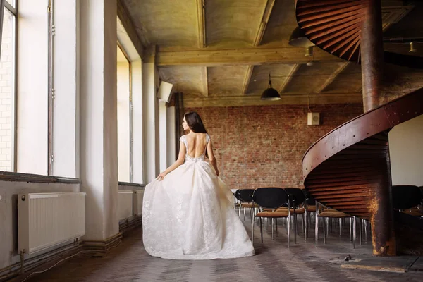 Gelin gelinlik lüks çalışmaları