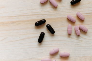 Masaya birkaç hap kadar kapatın.