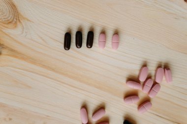 Masaya birkaç hap kadar kapatın.