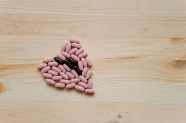 Masaya birkaç hap kadar kapatın.