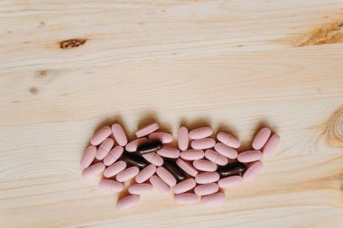 Masaya birkaç hap kadar kapatın.