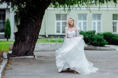 Düğün sabah dövmeli güzel gelin