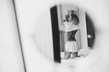 Düğün sabah dövmeli güzel gelin