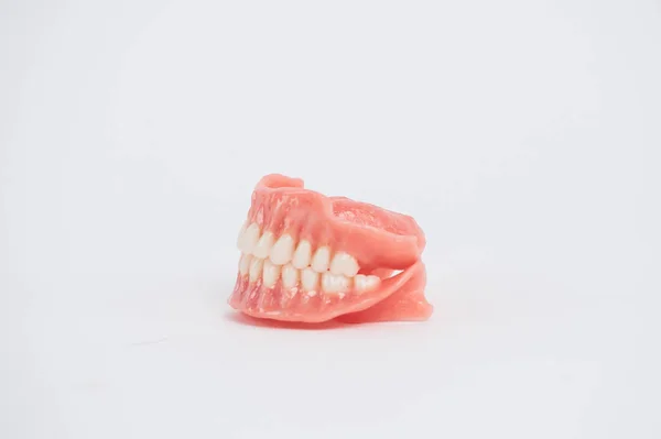 Dentaduras Dentadura Removível Total Isolar Fundo Branco — Fotografia de Stock