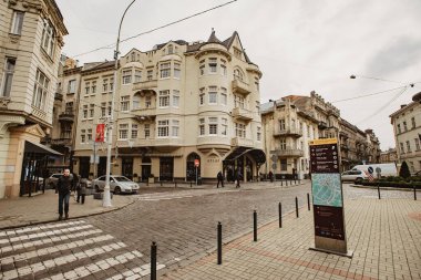 Lviv, Ukrayna - 22 Kasım 2017: Lviv şehir mimarisi. 