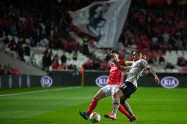 Lizbon, Portekiz - 27 Şubat 2020: Pizzi ve Alan Patrick Estadio Da Luz 'da oynanan Avrupa Ligi karşılaşmasında