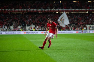 Lizbon, Portekiz - 27 Şubat 2020: Estadio Da Luz 'da oynanan Avrupa Ligi karşılaşmasında Ruben Dias. Film gürültülü fotoğraf