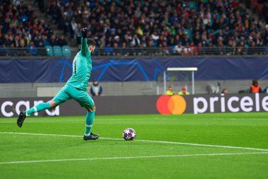 Leipzig, Almanya - 20 Mart 2020: Hugo Lloris Tottenham Hotspur kalecisi Leipzig Tottenham 'a karşı Leipzig Arena maçında 