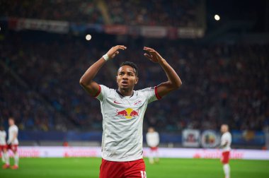 Leipzig, Almanya - 10 Mart 2020: Leipzig-Tottenham maçında Christopher Nkunku