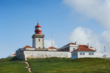 Deniz feneri. Portekiz. Algarve bölgesinin batı Atlantik kıyısında. Portekiz manzarası.