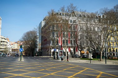 Lizbon, Portekiz - 27 Şubat 2020: Portekiz 'in başkentinde yürüyüş 