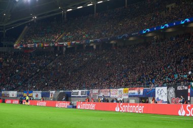 Leipzig, Almanya - 20 Mart 2020: Leipzig Arena UEFA Şampiyonlar Ligi - Tottenham maçı sırasında