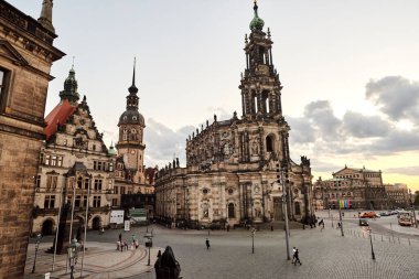 Dresden, Almanya - 21 Haziran 2016: Hofkirche Katolik Katedrali 