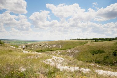 Bulutlar ve Donbass 'ın doğası. Steppe doğa.
