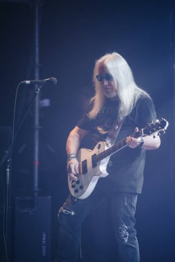 Kharkiv, Ukrayna - 27 Nisan 2017: Uriah Heep 'ten Mick Box