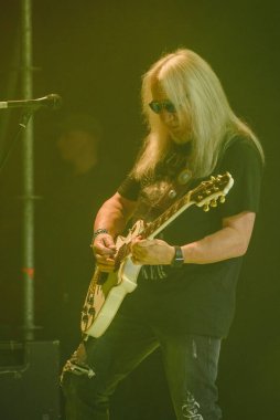 Kharkiv, Ukrayna - 27 Nisan 2017: Uriah Heep 'ten Mick Box