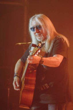 Kharkiv, Ukrayna - 27 Nisan 2017: Uriah Heep 'ten Mick Box