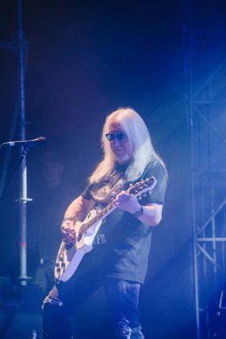 Kharkiv, Ukrayna - 27 Nisan 2017: Uriah Heep 'ten Mick Box