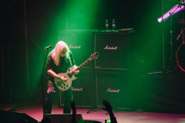 Kharkiv, Ukrayna - 27 Nisan 2017: Uriah Heep 'ten Mick Box